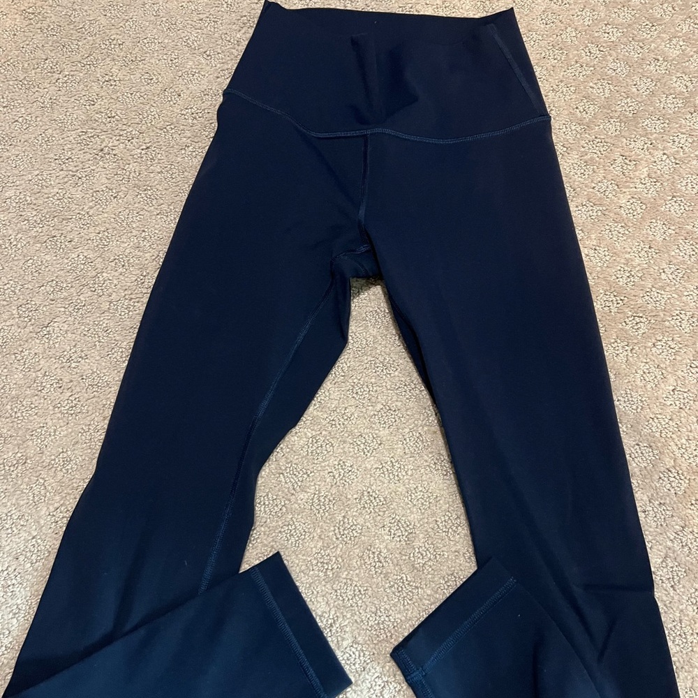 Lululemon wunder under